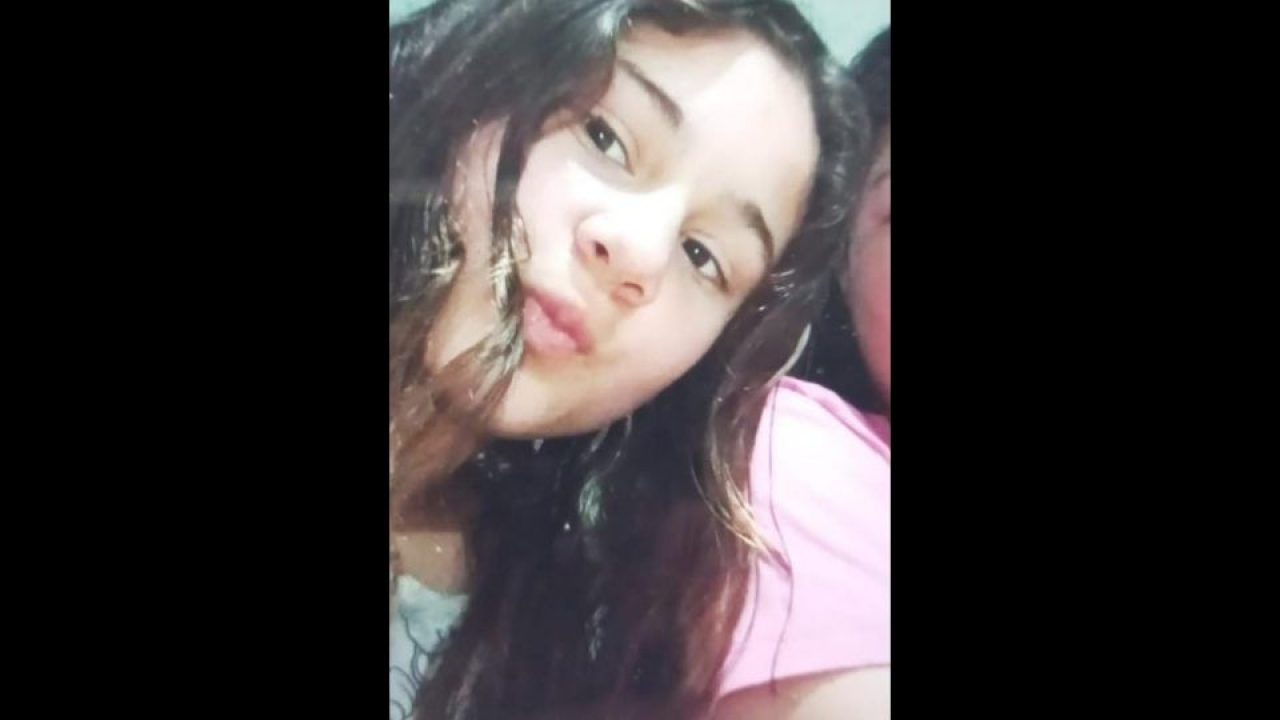 Família busca informações sobre menina de 12 anos desaparecida