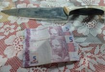 Homem pede comida e usa faca para ameaçar comerciante no Vale do Itajaí