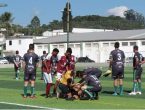 Árbitro é agredido por atleta com pedaço de madeira após partida de jogo amador em Brusque