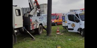 Saiba estado de saúde de trabalhador que sofreu choque elétrico na BR-470, em Santa Catarina