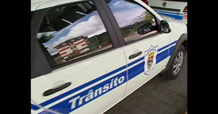 Trânsito fica congestionado