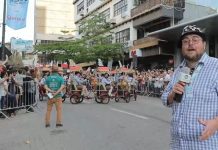 gustavo siqueira desfile da oktoberfest