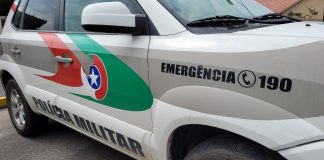 Após agredir companheira, homem resiste à prisão em Blumenau