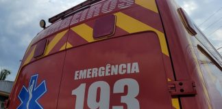 parte traseira de ambulância do corpo de bombeiros militar