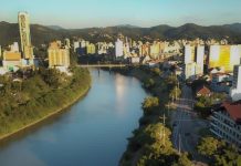 Blumenau é a segunda cidade no estado que mais gerou empregos na indústria em 2024