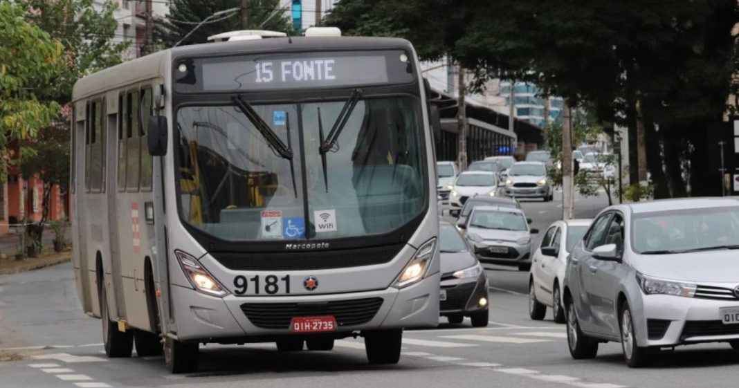 Vereadores criticam serviço de transporte público em Blumenau e cobram melhorias