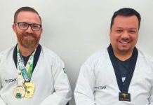 O professor e técnico de taekwondo Antônio Marcos Alves e o atleta Mário Cardoso
