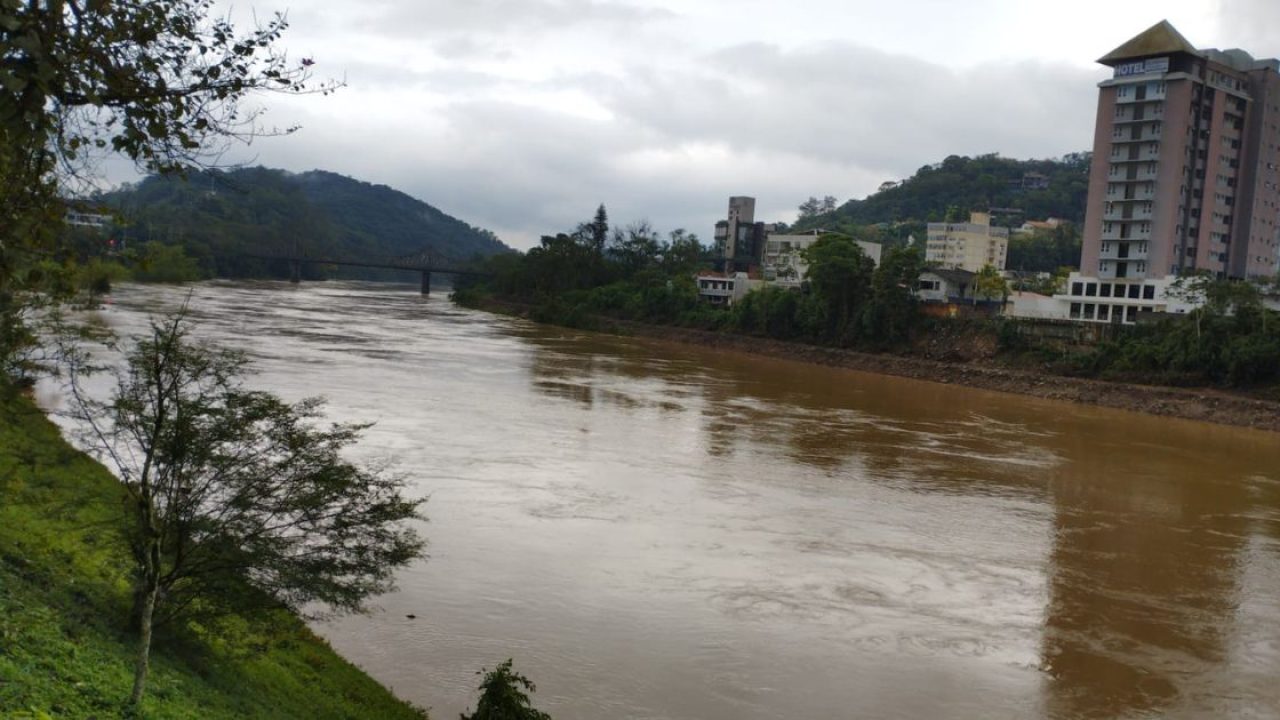 PONTO X LANCHES E PIZZARIA, Blumenau - Agua Verde - Comentários de  Restaurantes & Fotos