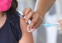 Prefeitura de Blumenau revoga decreto e vacina da Covid-19 volta a ser obrigada para matrículas escolares