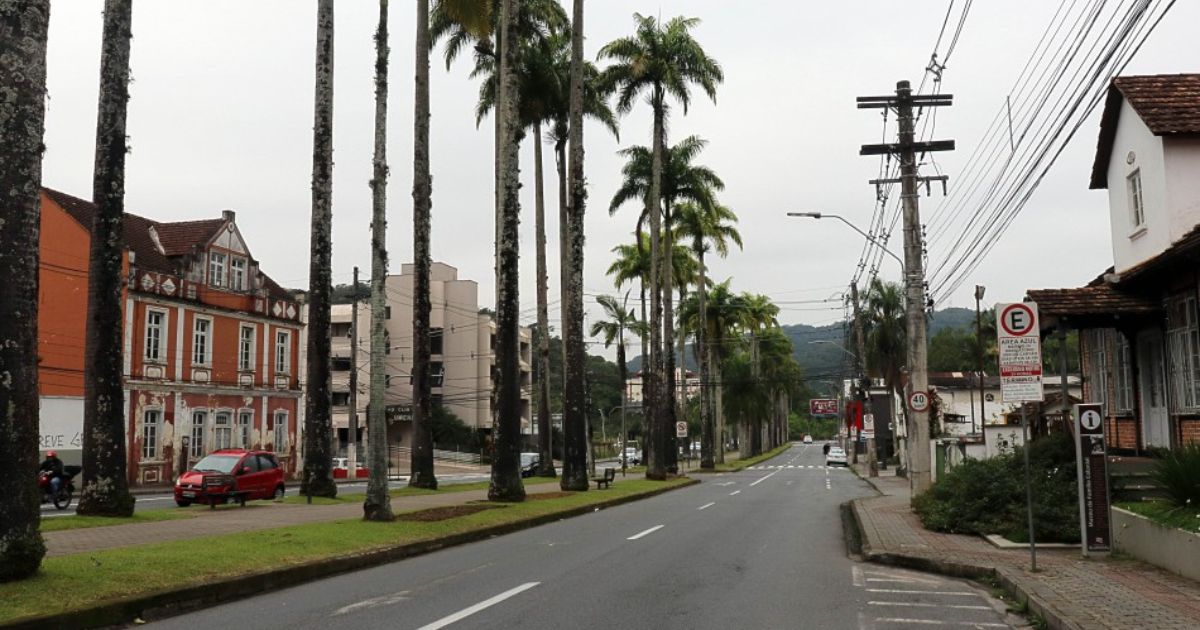 Rua das Palmeiras terá trânsito modificado na véspera do feriado para realização da Arbeiter Fest