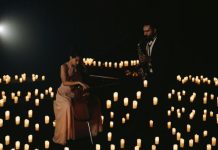 música a luz de velas