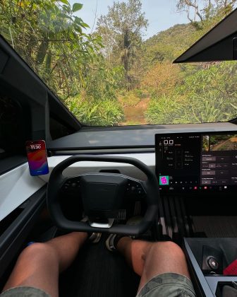 tesla cybertruck