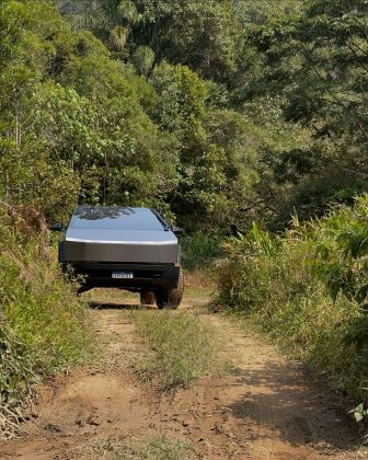 tesla cybertruck