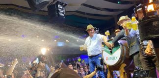 GALERIA - Confira como foi a abertura da 39ª Oktoberfest Blumenau