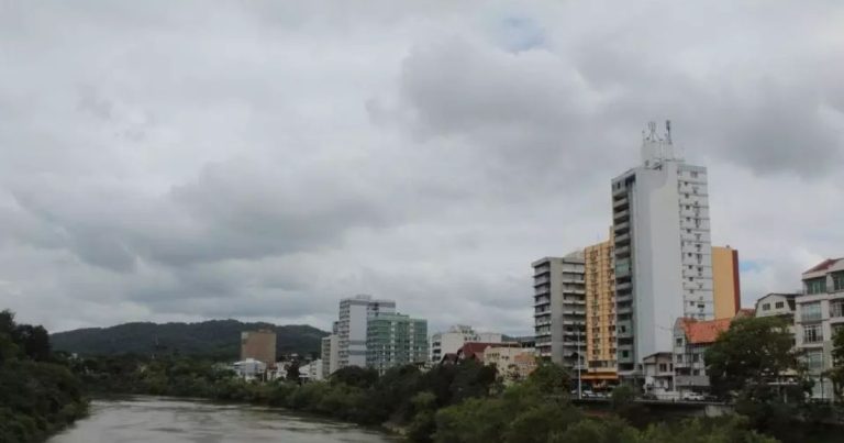 tempo blumenau