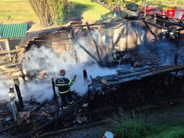 incêndio atinge e destrói rancho