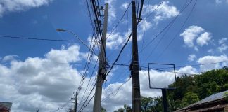 O que motivou a troca de postes em ruas do bairro Água Verde, em Blumenau