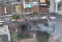 Corpo de Bombeiros atualiza informações sobre incêndio na rua XV de Novembro, em Blumenau