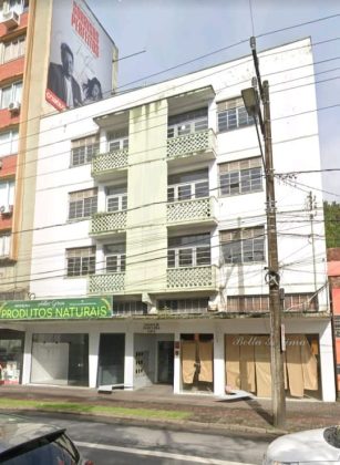 GALERIA - Prédio da rua Sete de Setembro passa por processo de demolição em Blumenau